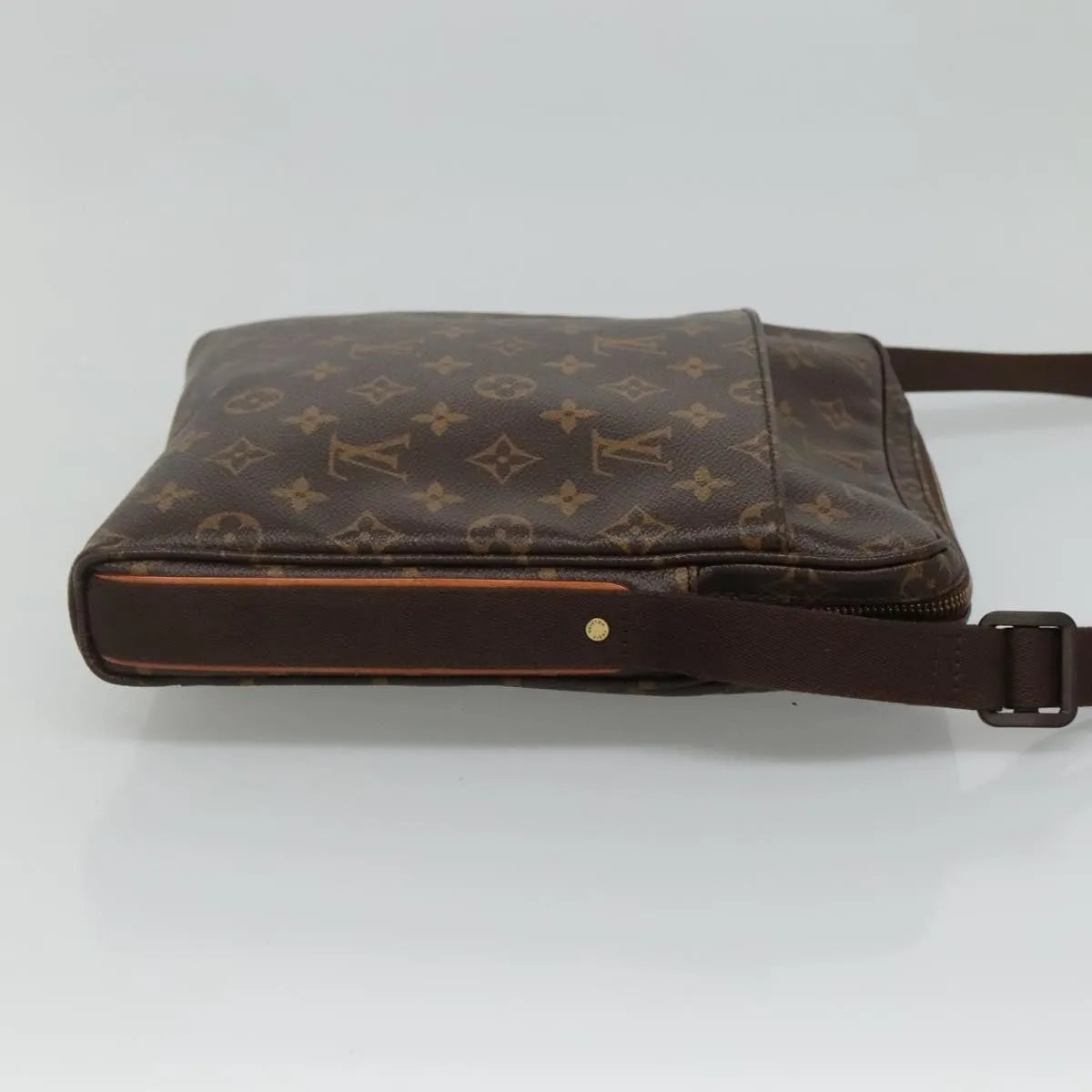 Louis Vuitton Trotteur Beaubourg Monogram Canvas Brown Canvas Shoulder Bag Bag (Pre-Owned)