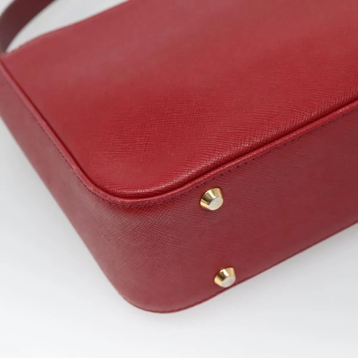 Burberry Vintage Leather Red Leather Shoulder Bag Bag (Pre-Owned)