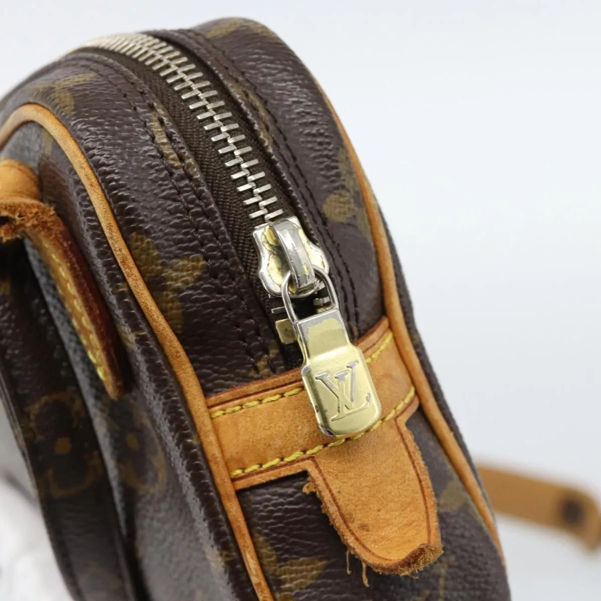Louis Vuitton Pochette Marly Bandouliere Monogram Canvas Brown Canvas Clutche & Pouche Bag (Pre-Owned)