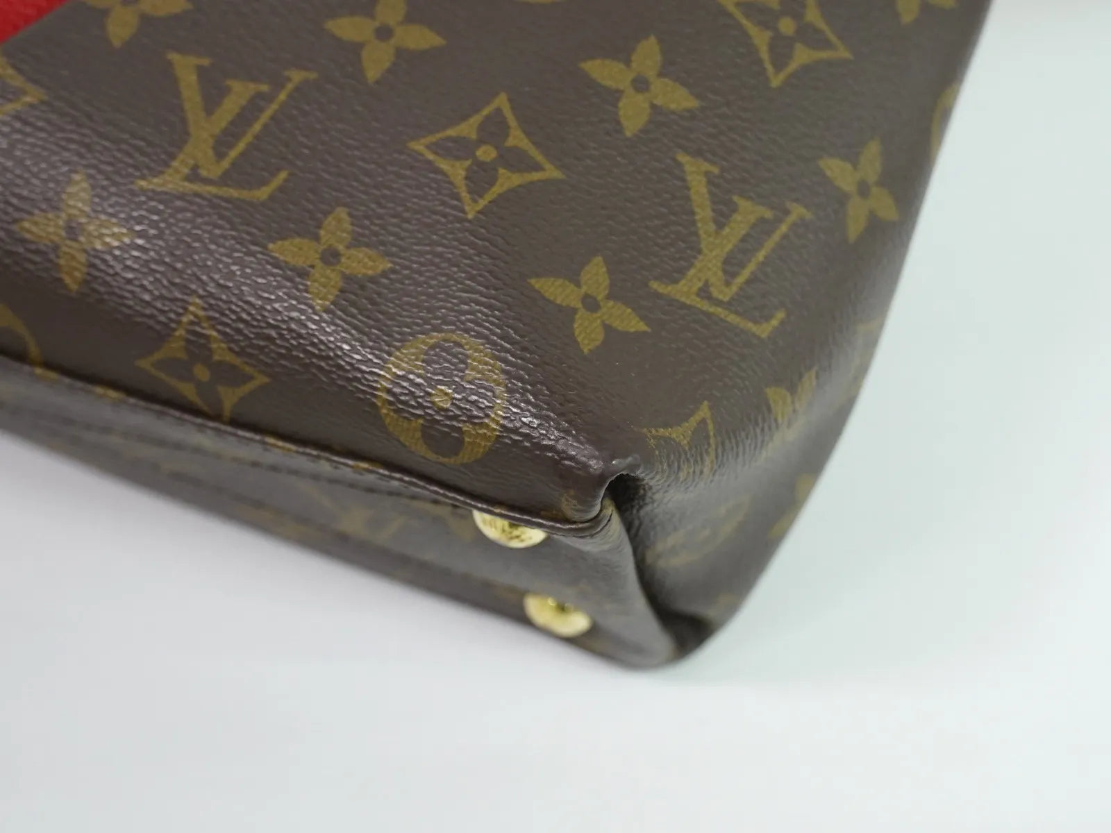 Louis Vuitton V Tote Monogram Canvas And Leather Brown Canvas Handbag (Pre-Owned)