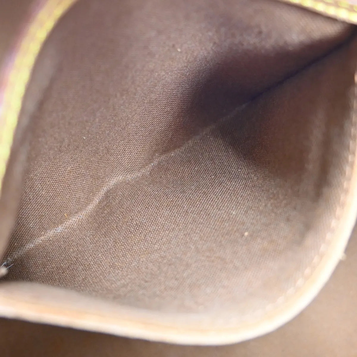 Louis Vuitton Alma Monogram Brown Canvas Handbag (Pre-Owned)