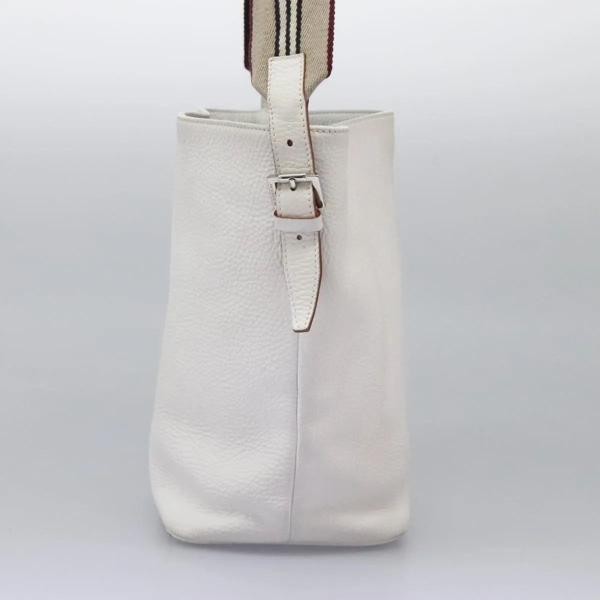Burberry Vintage Leather White Leather Shoulder Bag Bag (Pre-Owned)