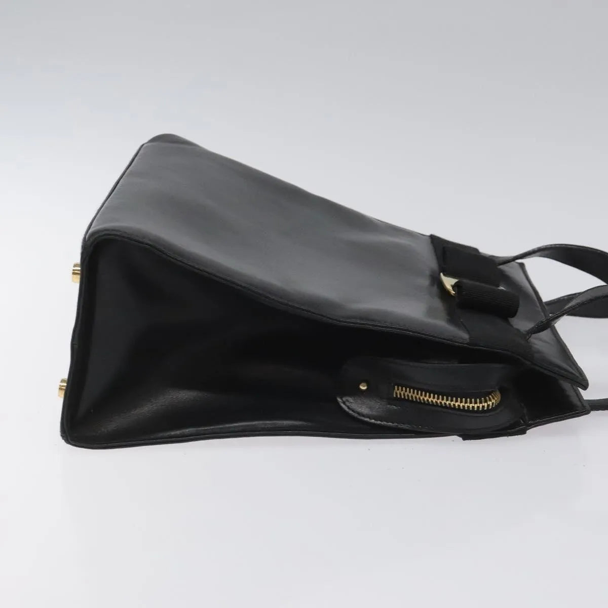 Salvatore Ferragamo Vala Leather Black Leather Shoulder Bag Bag (Pre-Owned)