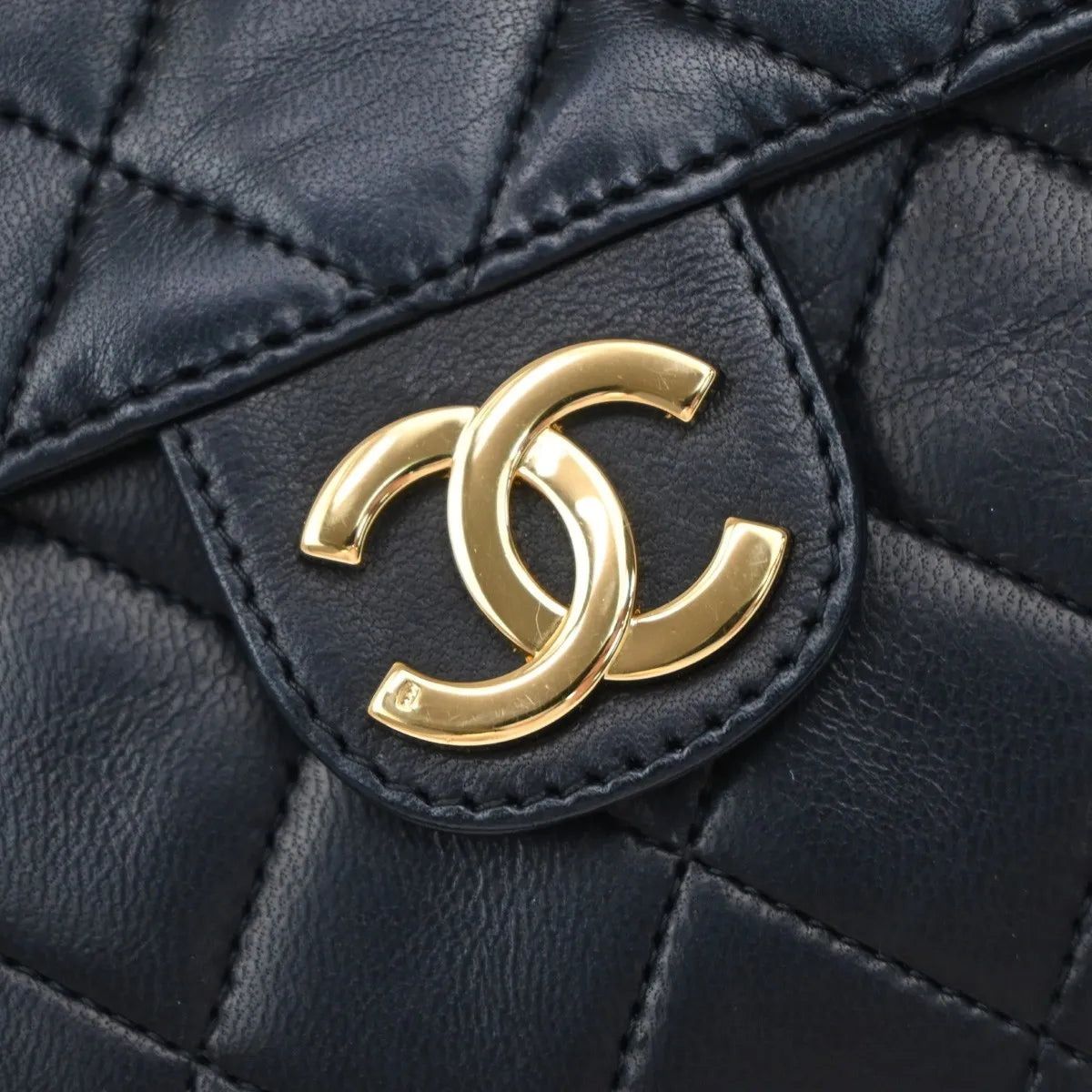 Chanel Vintage Clutch With Chain Quilted Leather Black Leather Clutche & Pouche Bag (Pre-Owned)