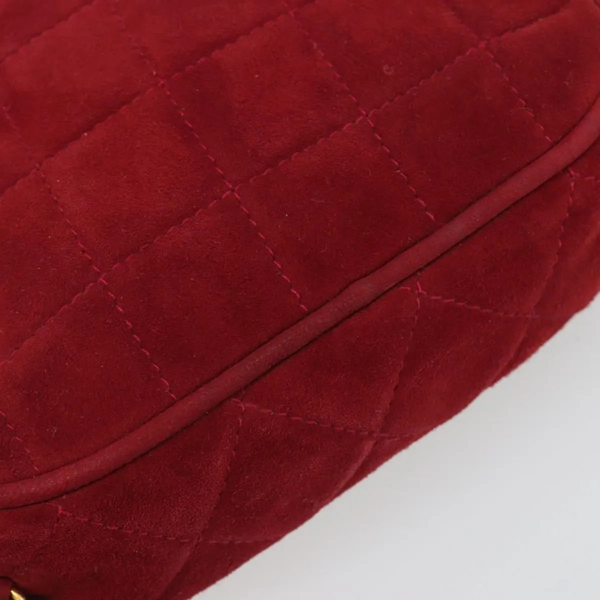 Chanel Vintage Diamond Tassel Quilted Suede Red Suede Shoulder Bag Bag (Pre-Owned)