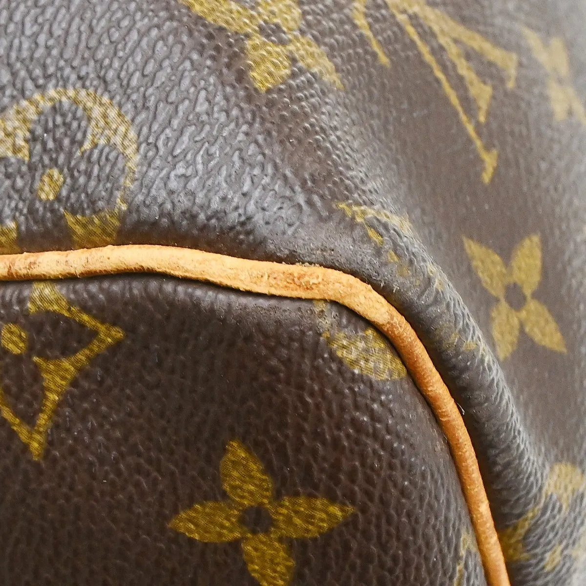 Louis Vuitton Keepall Bag Monogram Canvas Brown Canvas Travel Bag Bag (Pre-Owned)