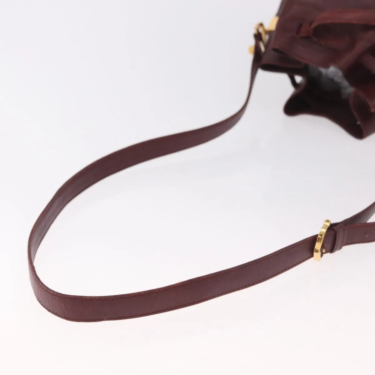 Cartier Must De Cartier Leather Burgundy Leather Shoulder Bag Bag (Pre-Owned)