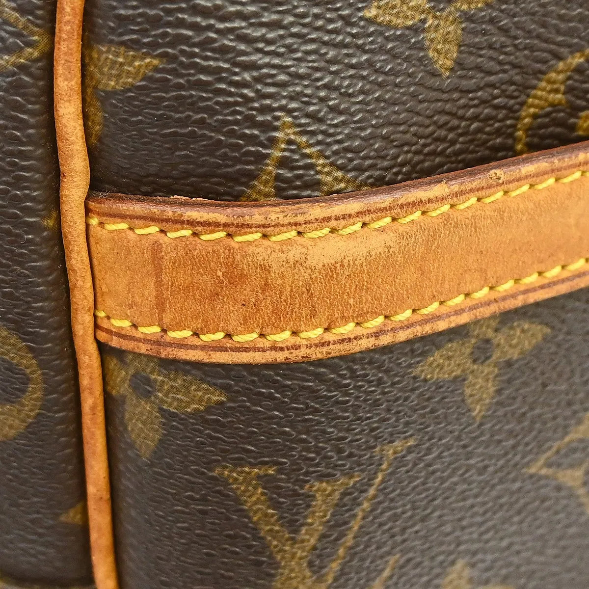 Louis Vuitton Reporter Monogram Canvas Brown Canvas Shoulder Bag Bag (Pre-Owned)