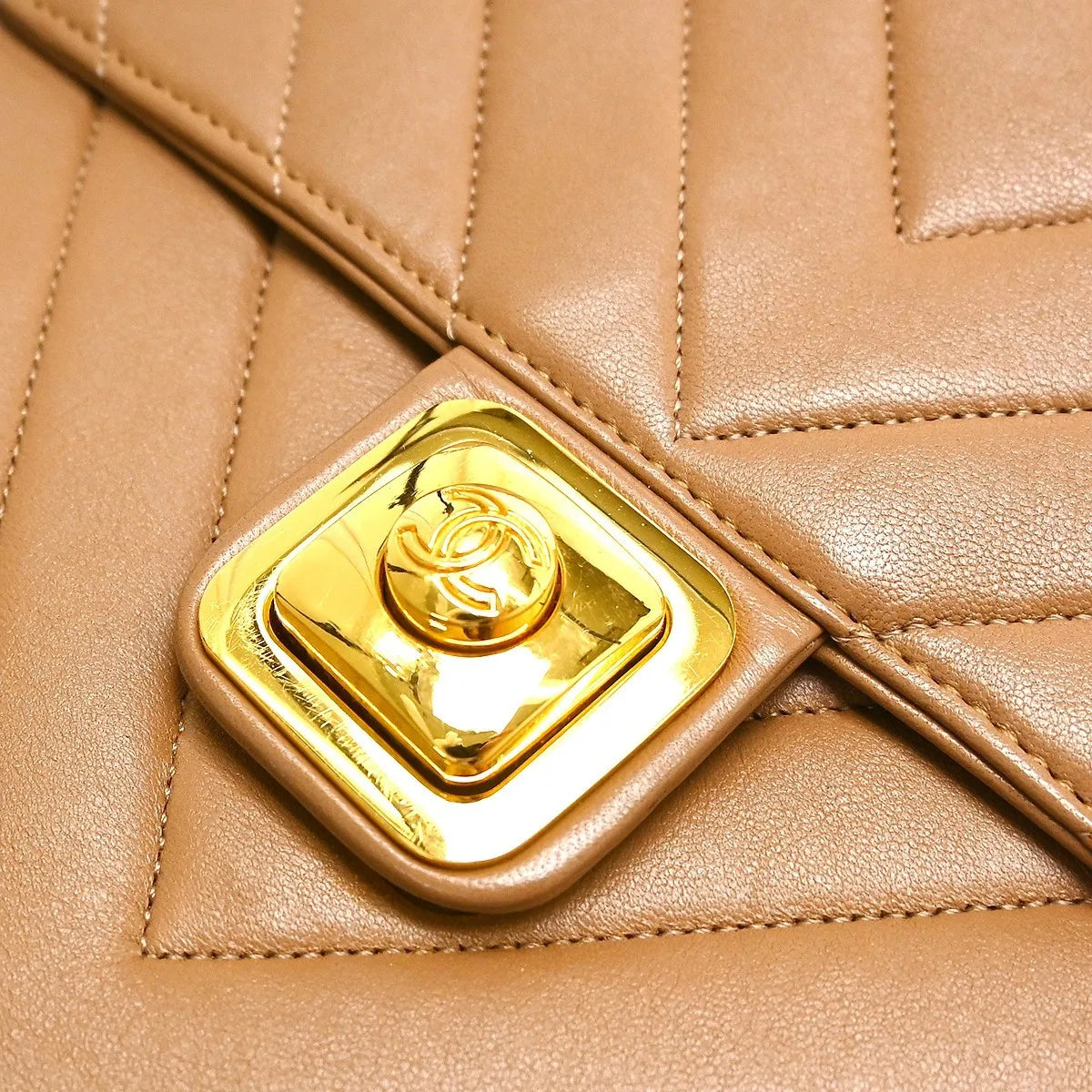 Chanel Vintage Push Lock Flap Chevron Lambskin Brown Leather Shoulder Bag Bag (Pre-Owned)