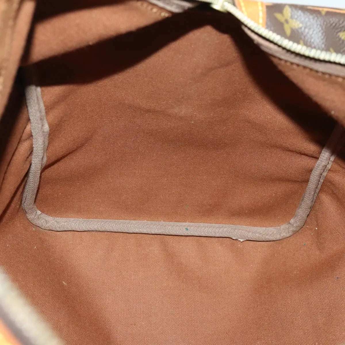 Louis Vuitton Sirius Monogram Canvas Brown Canvas Travel Bag Bag (Pre-Owned)