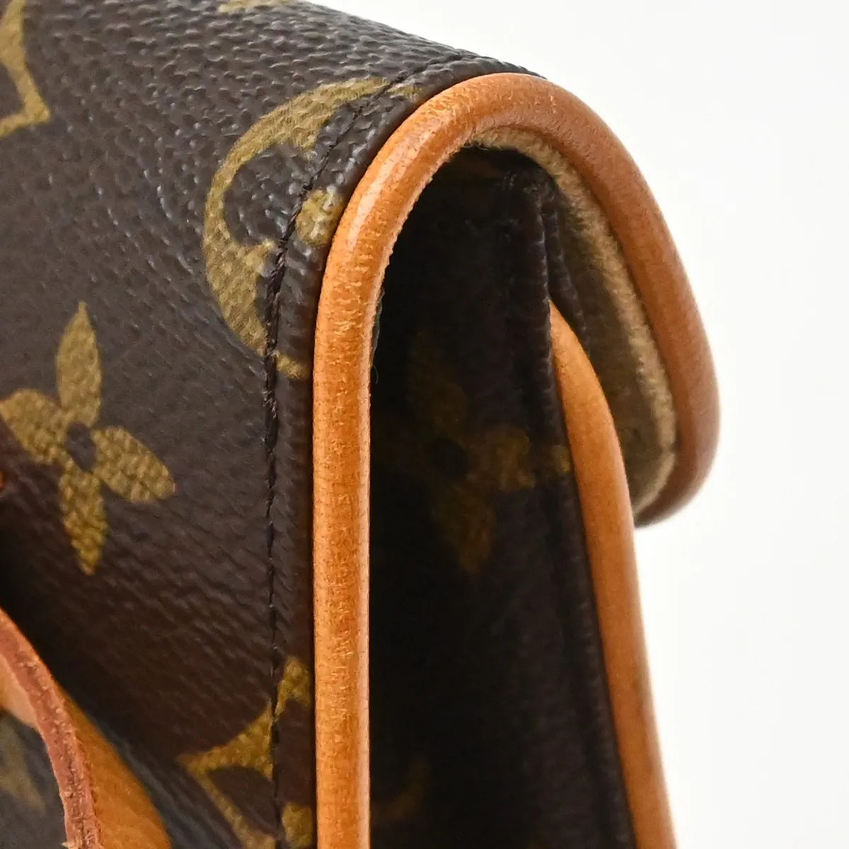 Louis Vuitton Florentine Waist Monogram Canvas Brown Canvas Clutche & Pouche Bag (Pre-Owned)