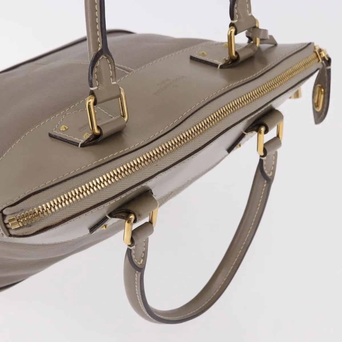 Louis Vuitton Suhali Lockit Leather Gray Leather Handbag (Pre-Owned)