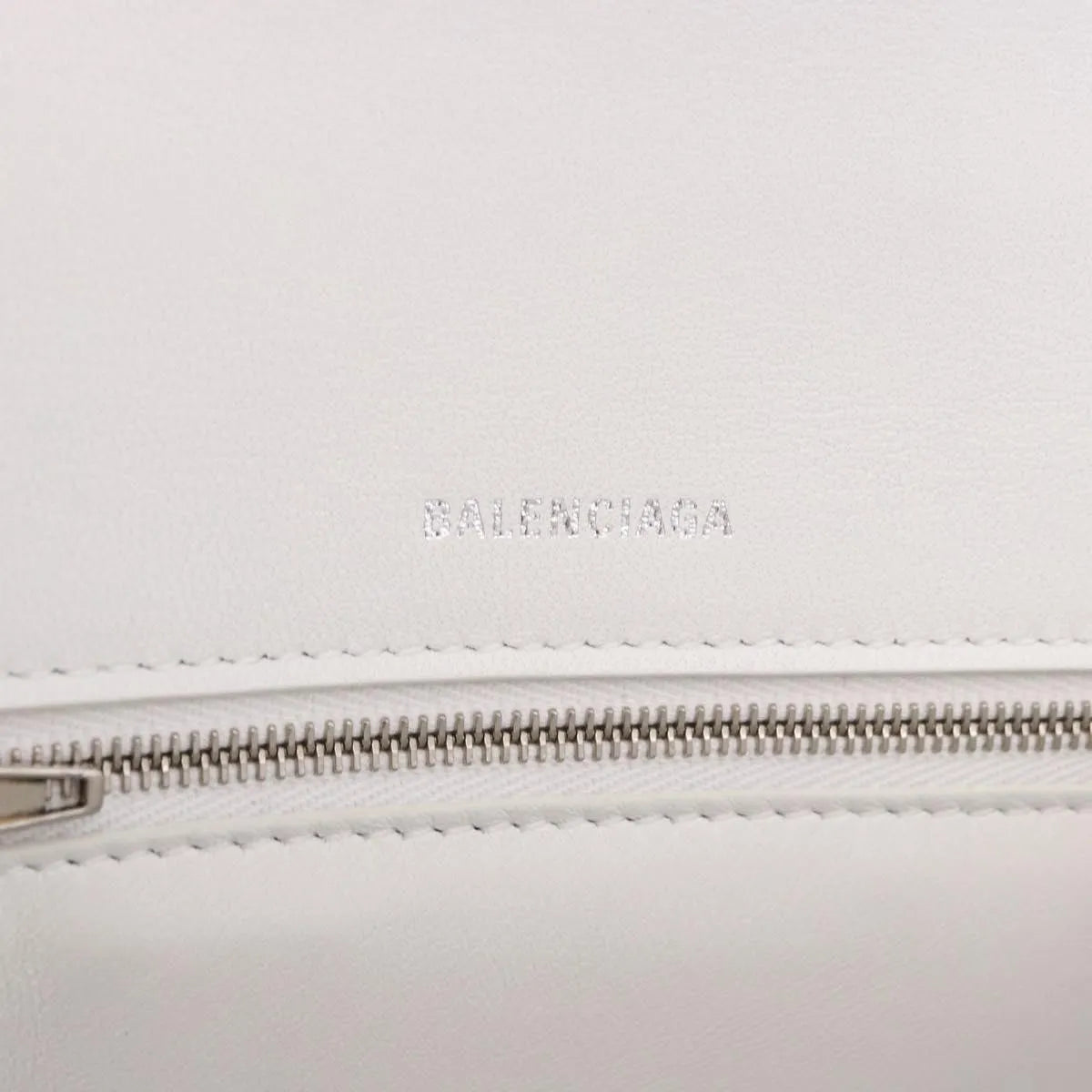 Balenciaga Hourglass Top Handle Leather White Leather Handbag (Pre-Owned)