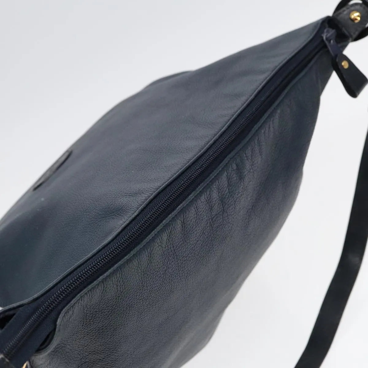 Gucci Vintage Leather Navy Leather Shoulder Bag Bag (Pre-Owned)