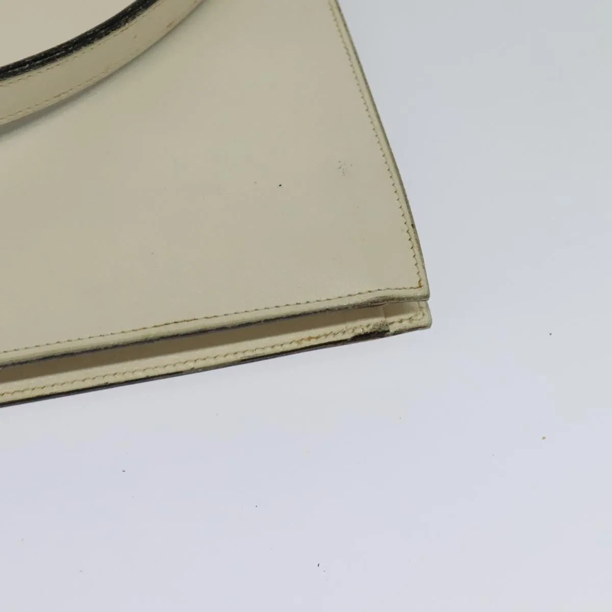 Christian Dior Vintage Leather Beige Leather Shoulder Bag Bag (Pre-Owned)