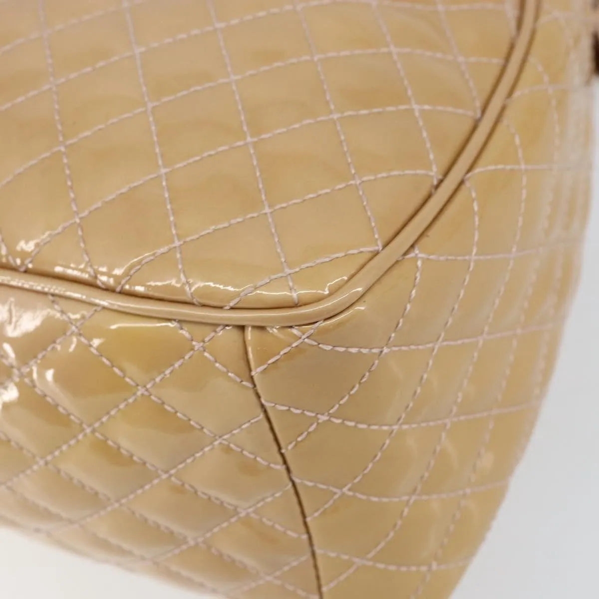 Salvatore Ferragamo Vala Patent Leather Beige Patent_Leather Handbag (Pre-Owned)