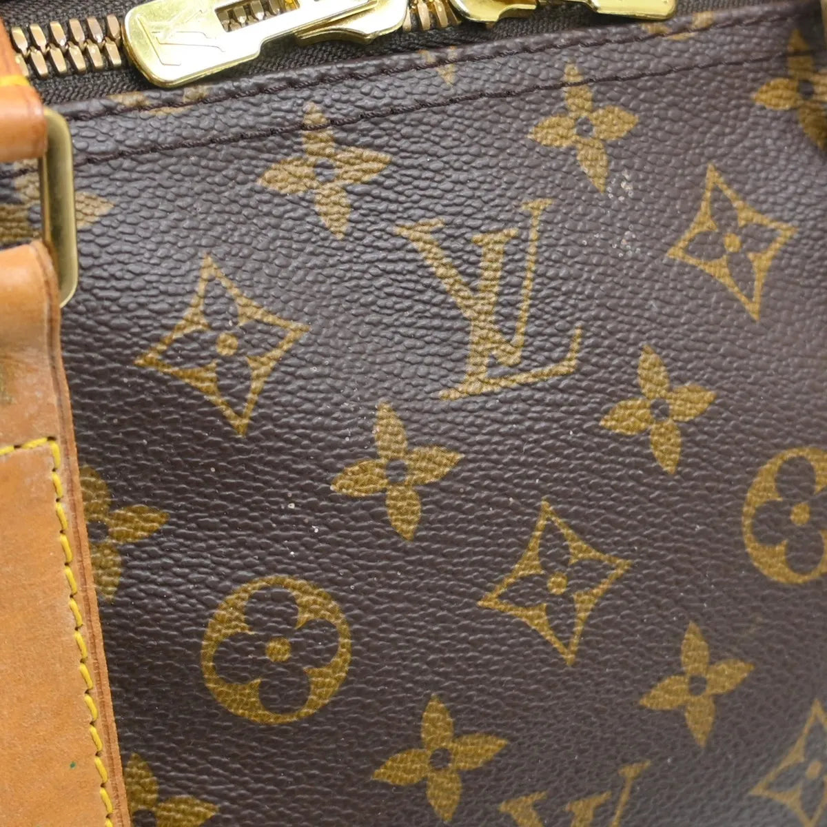Louis Vuitton Keepall Bag Monogram Canvas Brown Canvas Travel Bag Bag (Pre-Owned)
