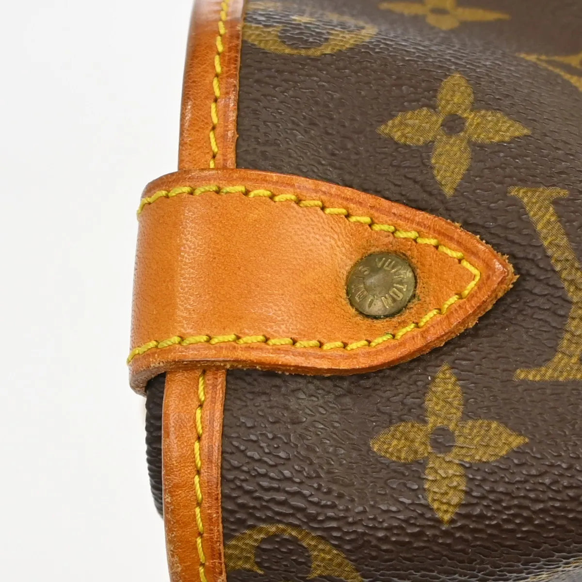 Louis Vuitton Saumur Monogram Canvas Brown Canvas Shoulder Bag Bag (Pre-Owned)