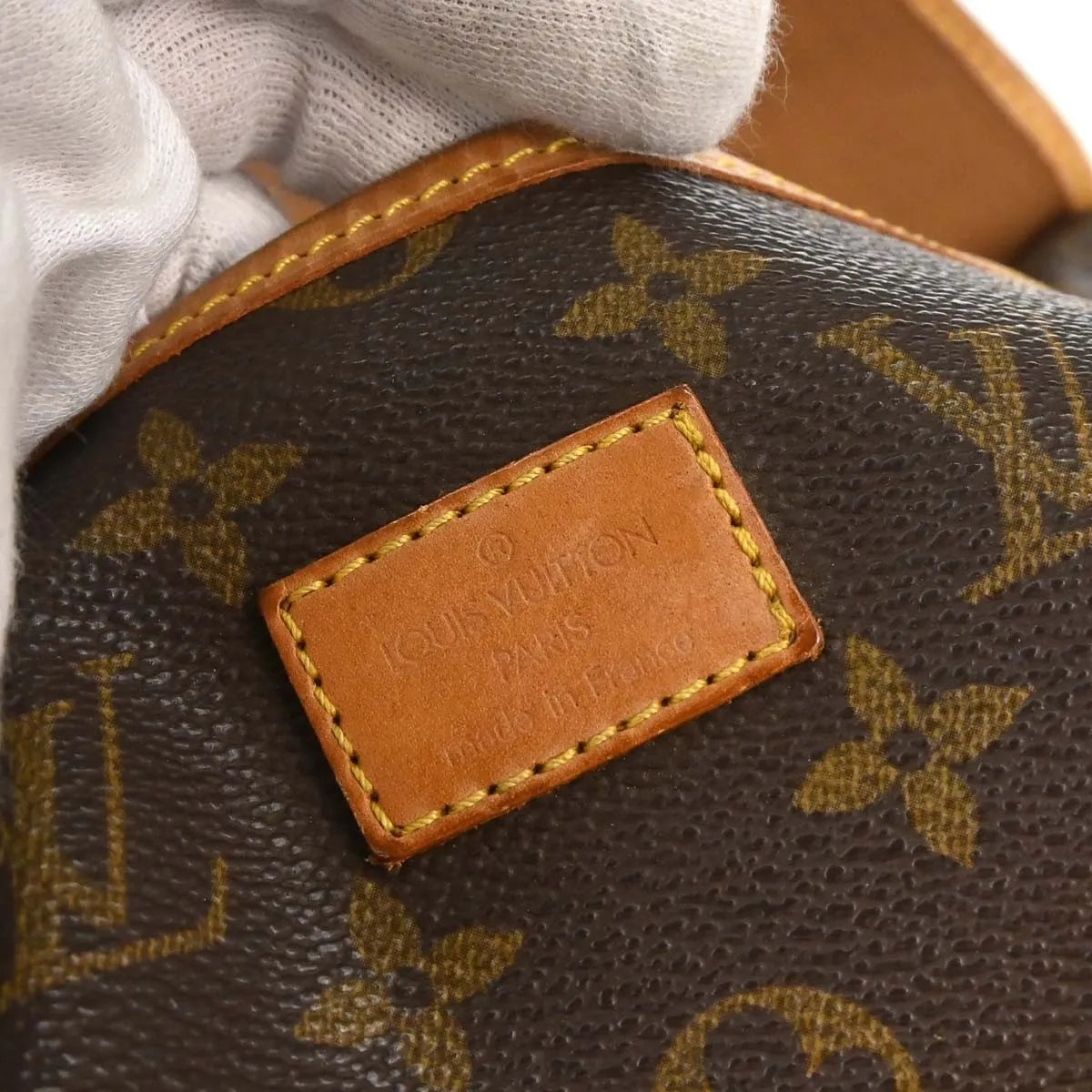 Louis Vuitton Saumur Monogram Canvas Brown Canvas Shoulder Bag Bag (Pre-Owned)