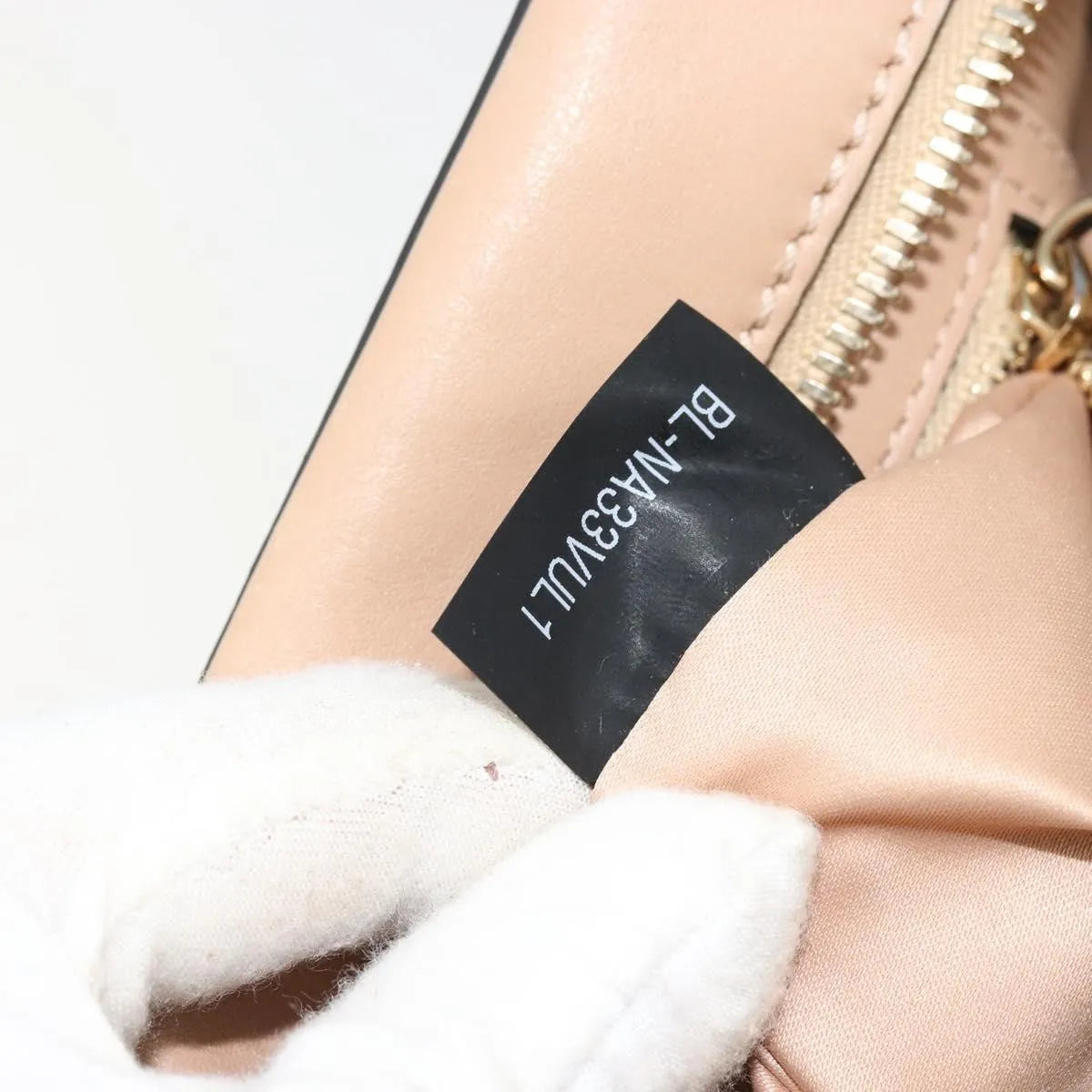 Valentino Garavani Convertible Zip Satchel Leather With Micro Rockstuds Beige Leather Handbag (Pre-Owned)