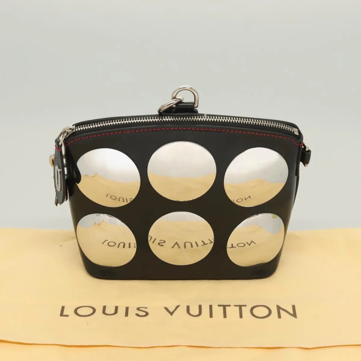 Louis Vuitton Suhari Lockit Leather Black Leather Handbag (Pre-Owned)