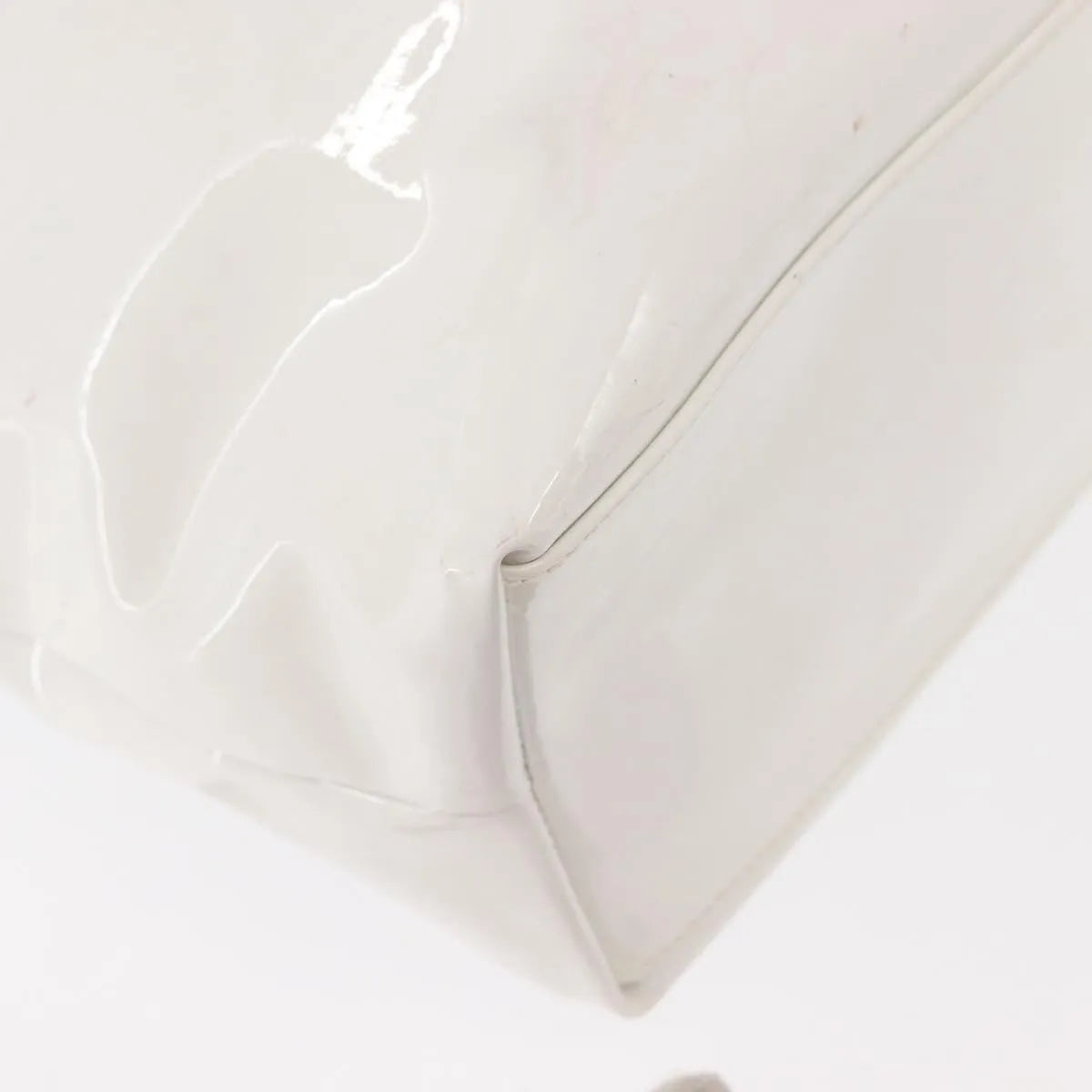 Salvatore Ferragamo Gancini Tote Patent Leather White Patent_Leather Tote Bag Bag (Pre-Owned)