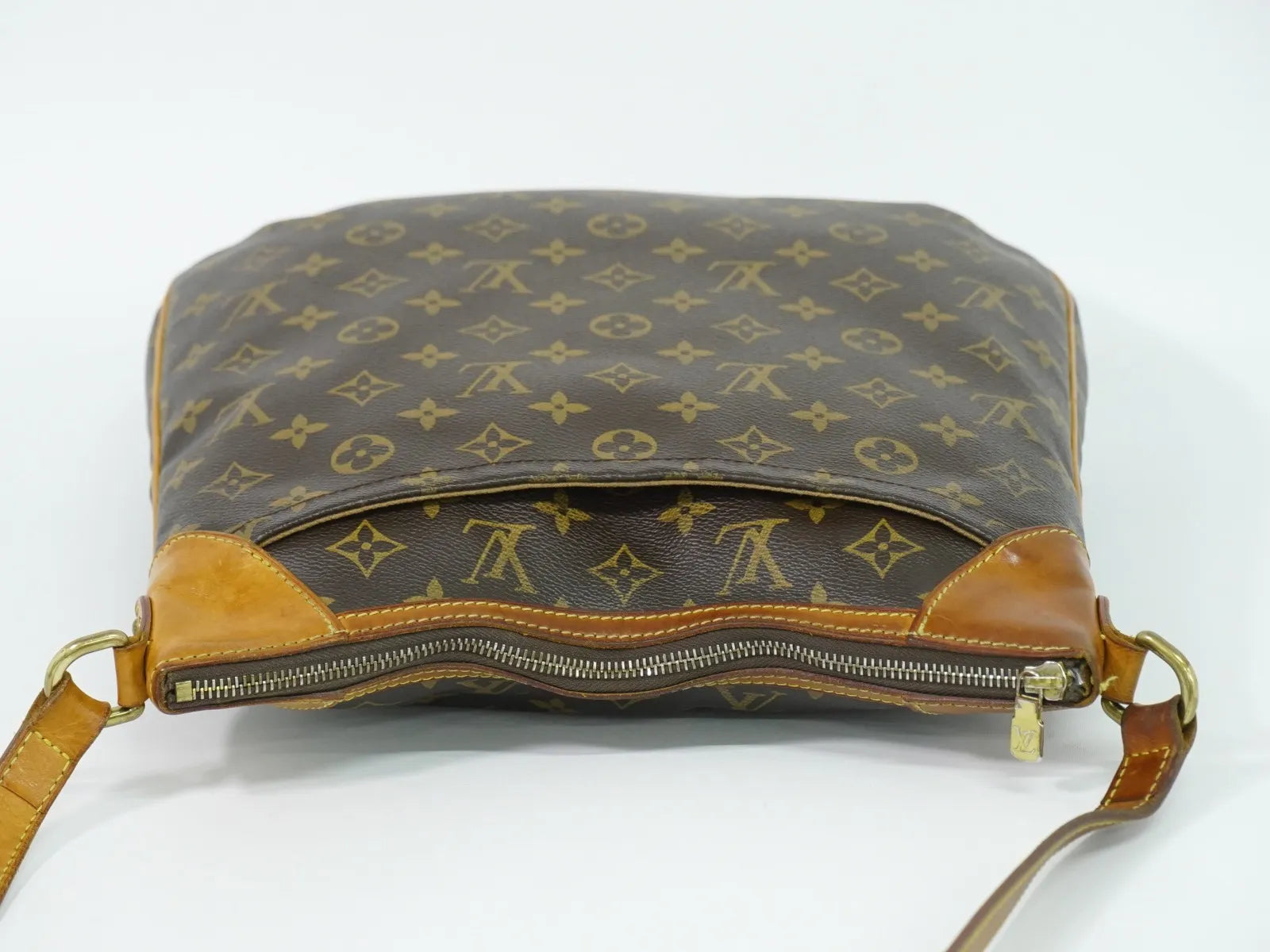 Louis Vuitton Odeon Monogram Canvas Brown Canvas Shoulder Bag Bag (Pre-Owned)