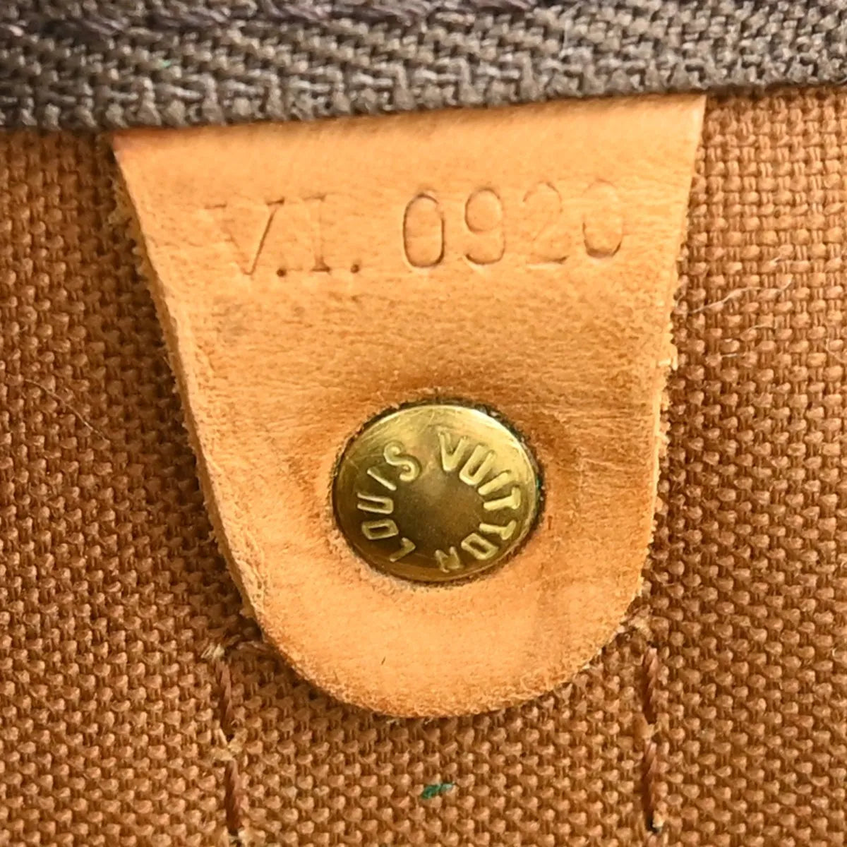 Louis Vuitton Keepall Monogram Canvas Brown Canvas Travel Bag Bag (Pre-Owned)