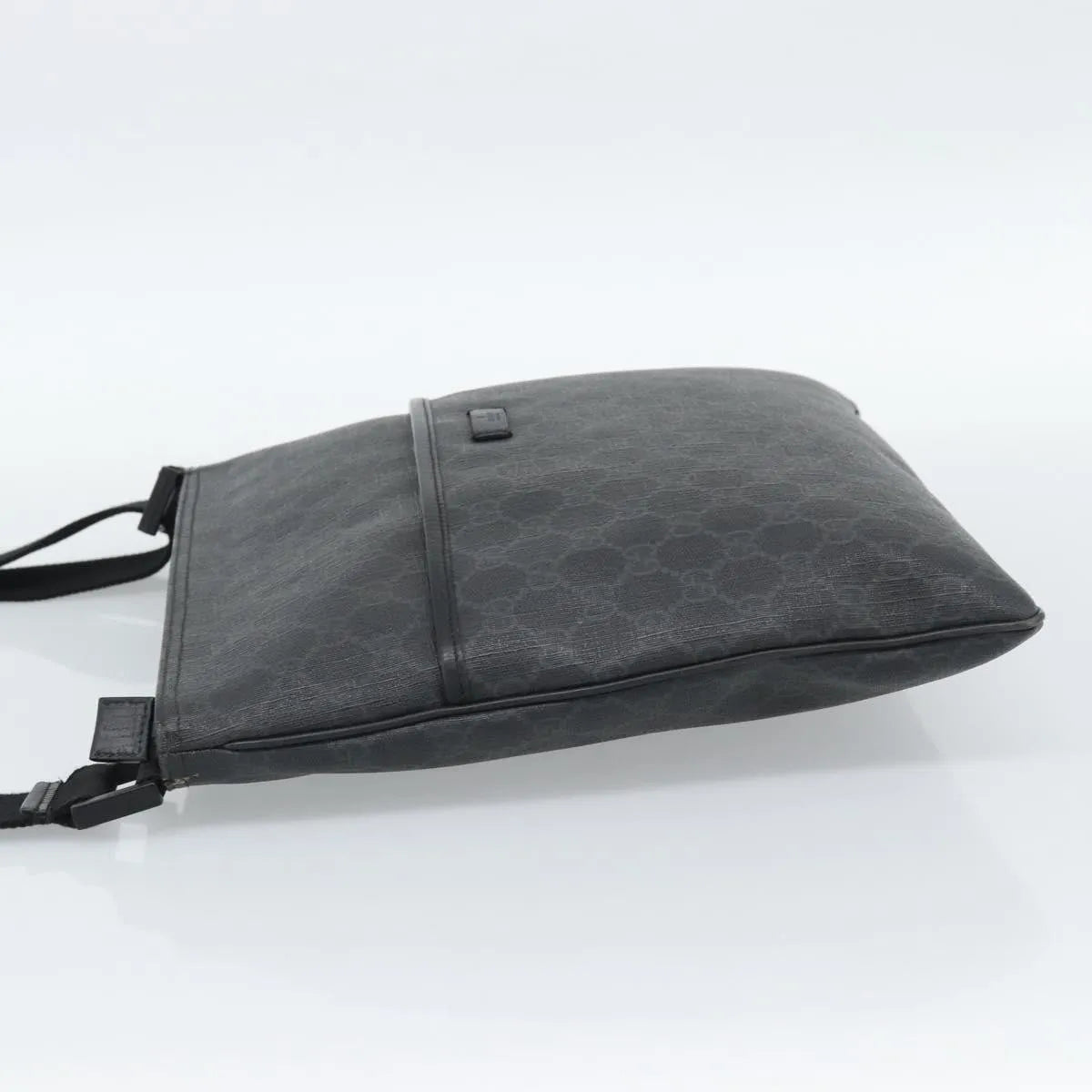 Gucci Vintage Flat Messenger Gg Canvas And Leather Black Canvas Shoulder Bag Bag (Pre-Owned)