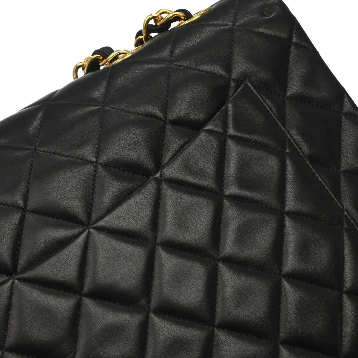 Chanel Vintage Cc Chain Flap Shoulder Quilted Lambskin Black Leather Handbag (Pre-Owned)