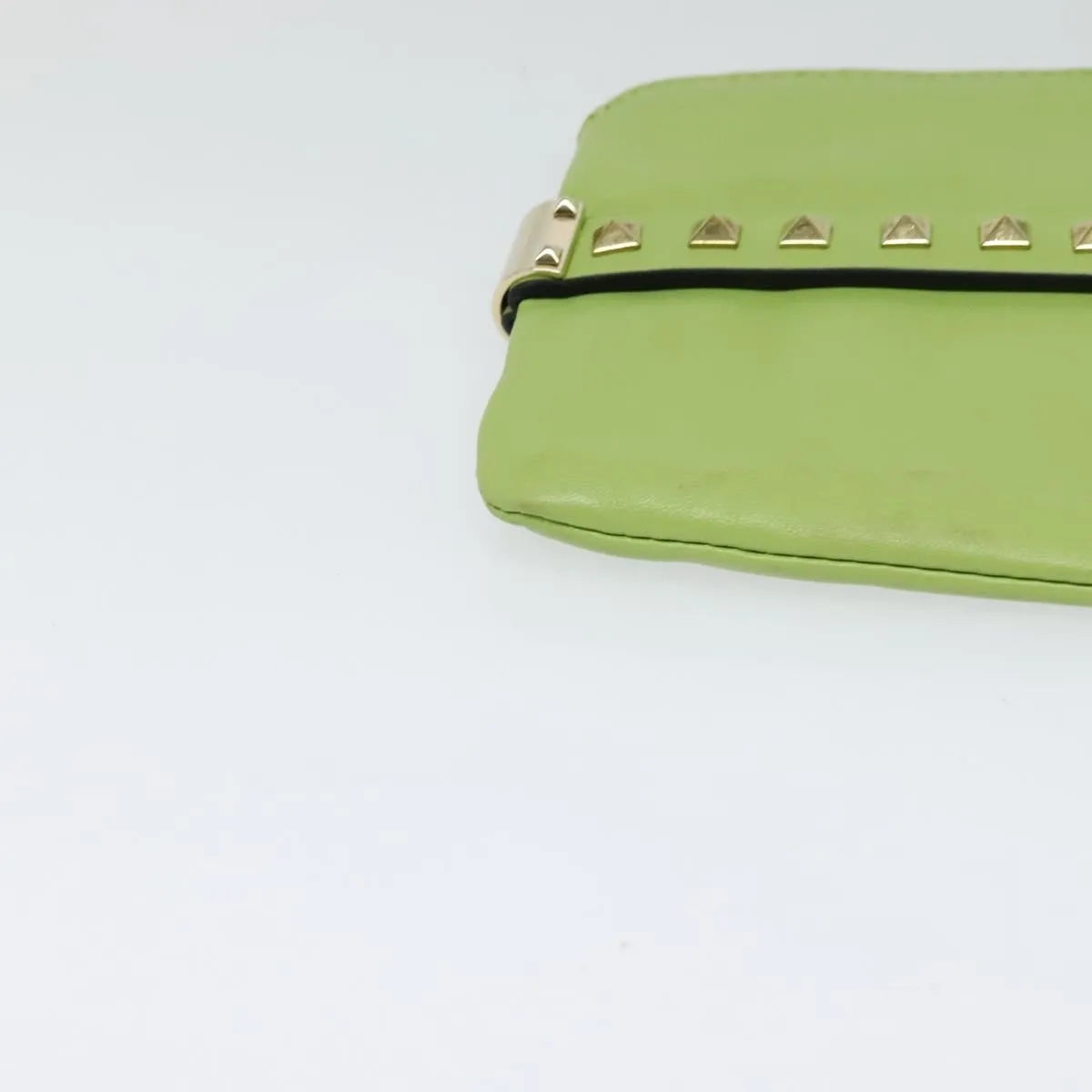 Valentino Garavani Rockstud Wristlet Leather Green Leather Clutche & Pouche Bag (Pre-Owned)