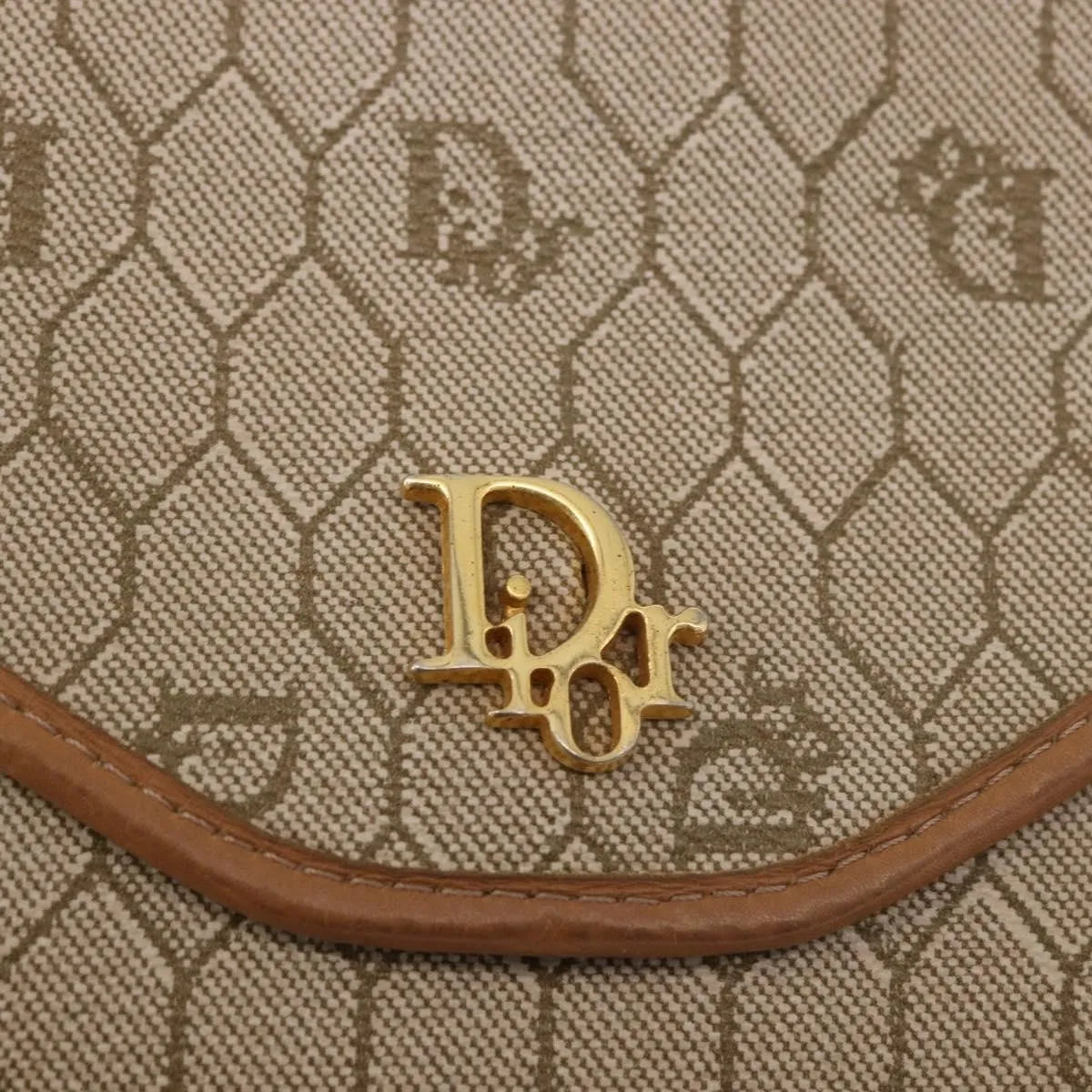 Christian Dior Vintage Honeycomb Chain Canvas Beige Canvas Shoulder Bag Bag (Pre-Owned)