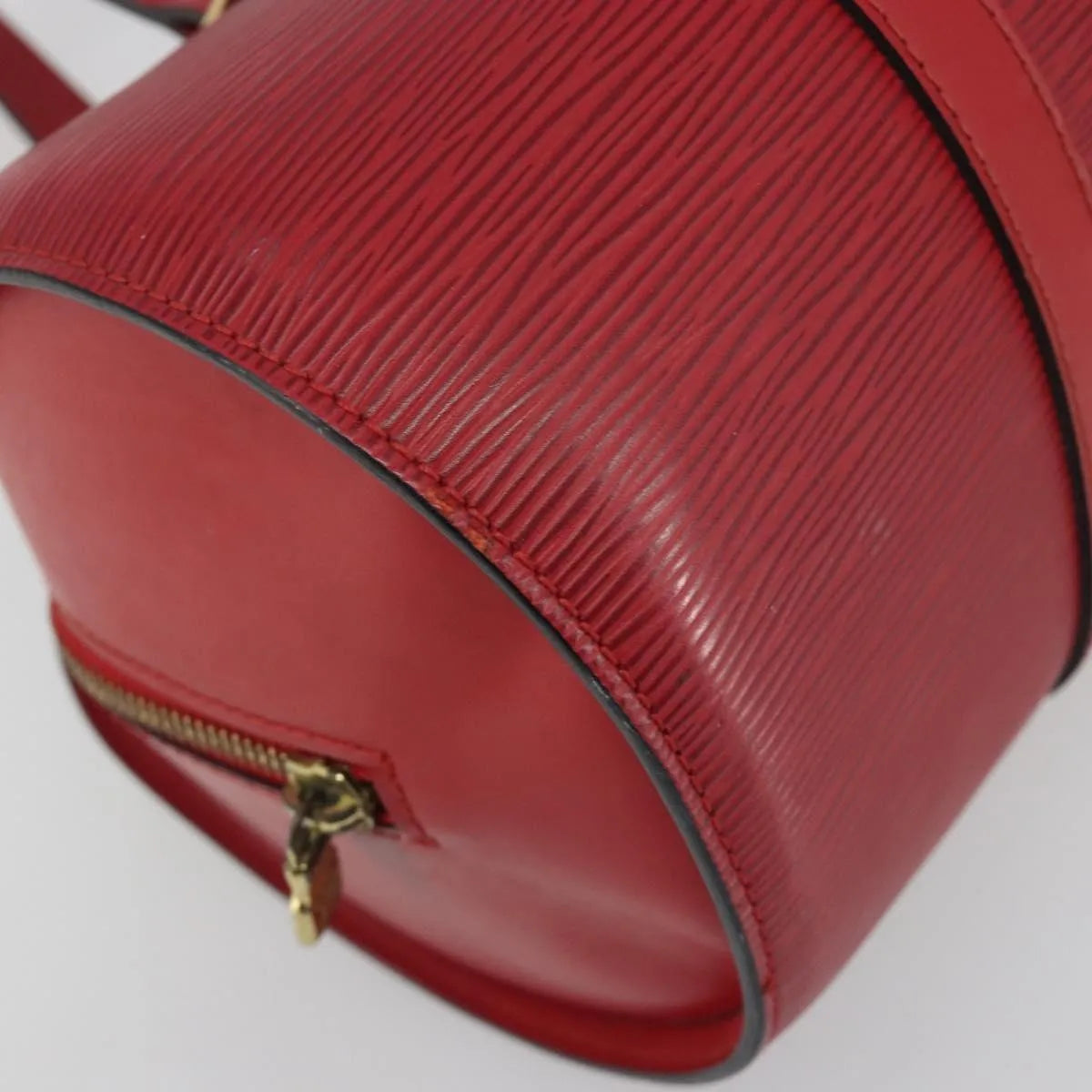Louis Vuitton Soufflot Epi Leather Red Leather Handbag (Pre-Owned)
