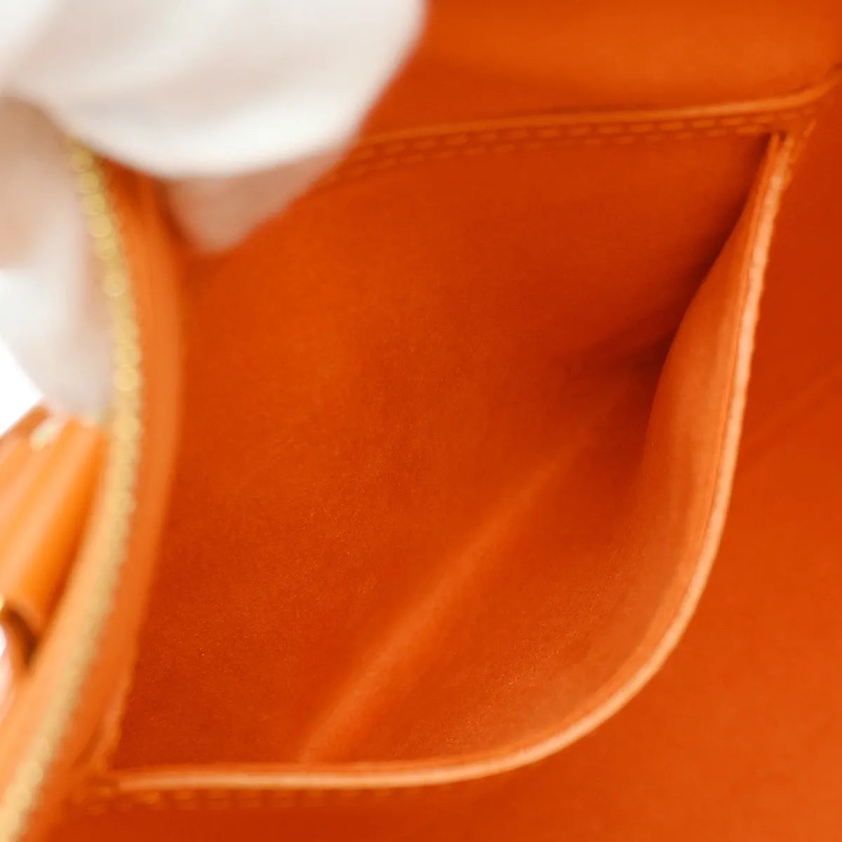 Louis Vuitton Alma Epi Leather Orange Leather Handbag (Pre-Owned)