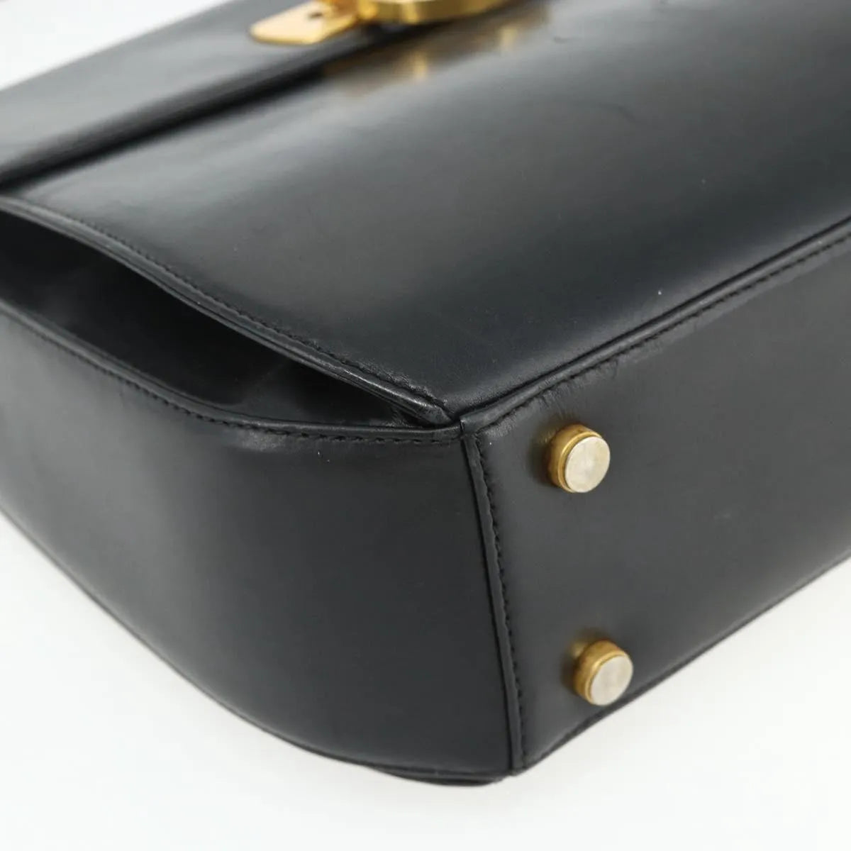 Salvatore Ferragamo Gancini Leather Black Leather Handbag (Pre-Owned)