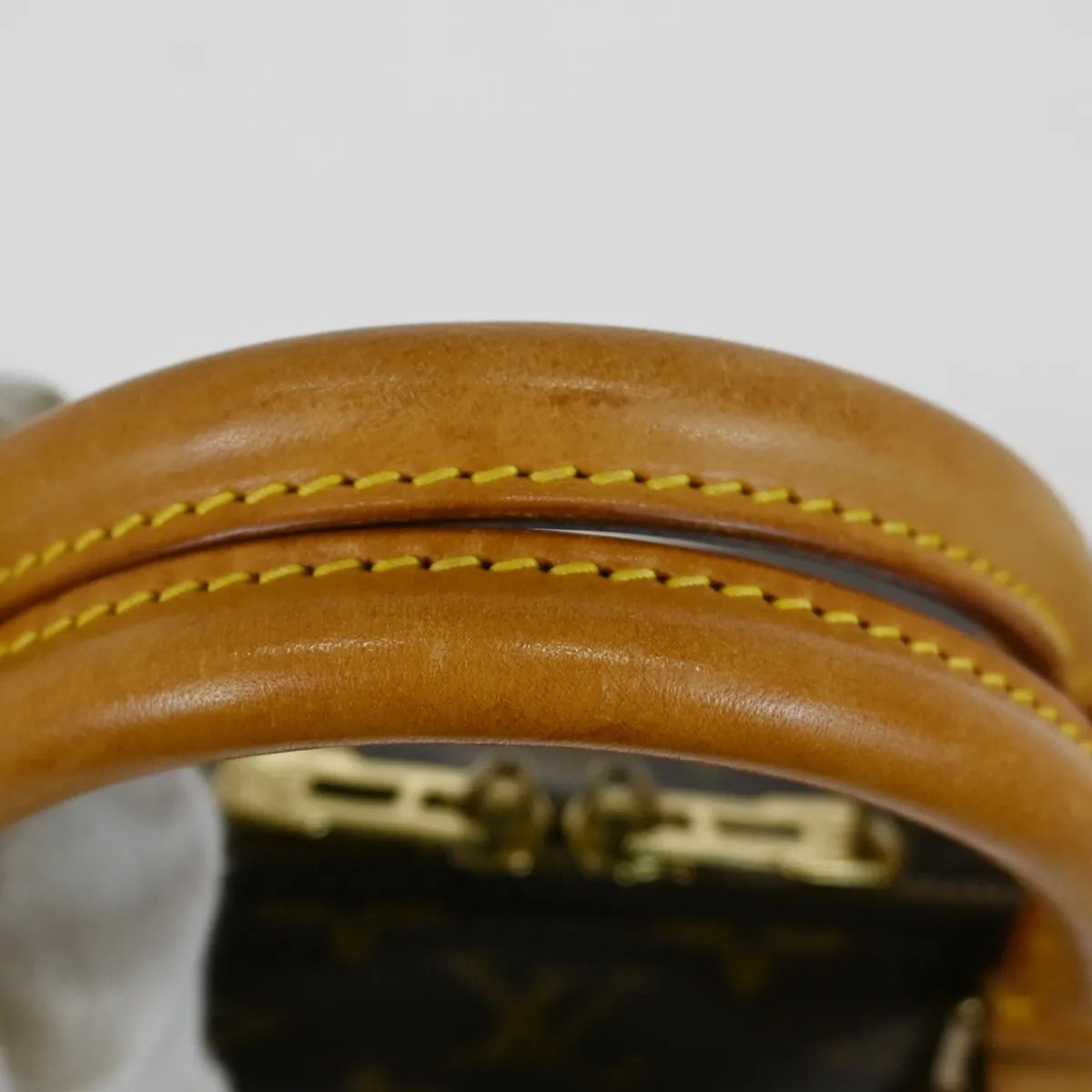 Louis Vuitton Alma Monogram Canvas Brown Canvas Handbag (Pre-Owned)