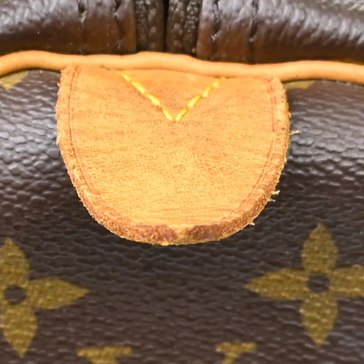 Louis Vuitton Keepall Monogram Canvas Brown Canvas Travel Bag Bag (Pre-Owned)