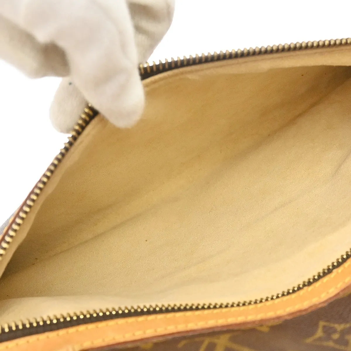 Louis Vuitton Cite Monogram Canvas Brown Canvas Shoulder Bag Bag (Pre-Owned)