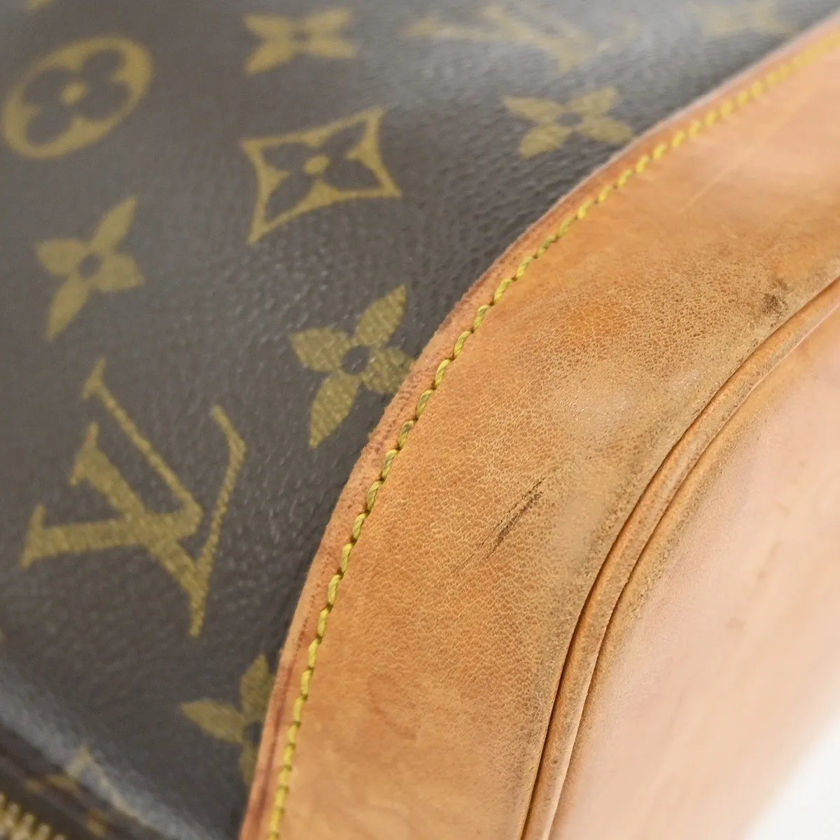Louis Vuitton Alma Monogram Brown Canvas Handbag (Pre-Owned)