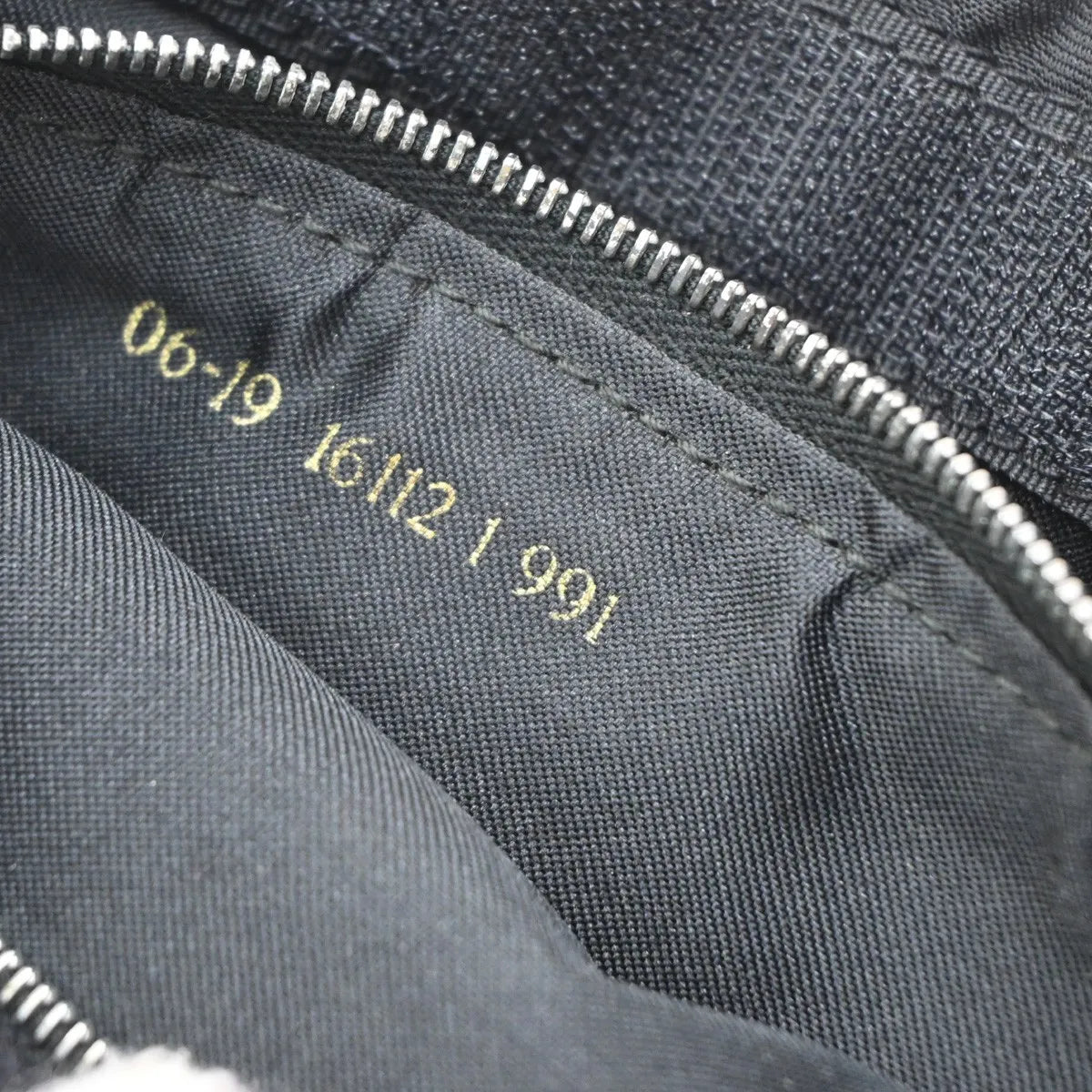 Fendi Logo Zucca Zucca Black Canvas Shoulder Bag Bag (Pre-Owned)