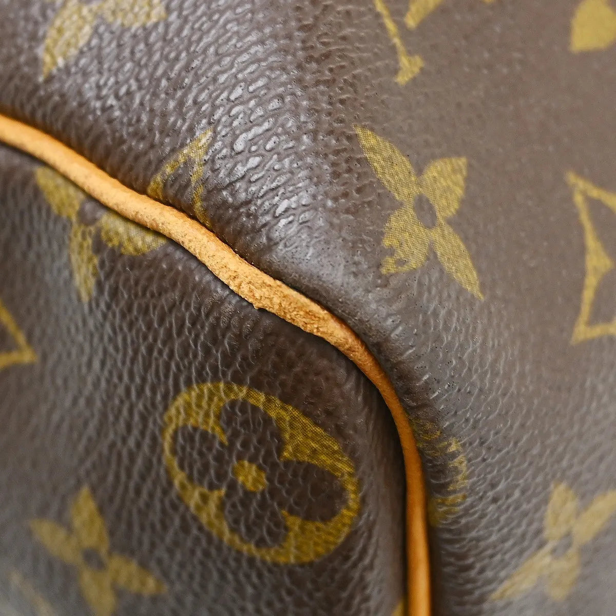 Louis Vuitton Keepall Monogram Canvas Brown Canvas Travel Bag Bag (Pre-Owned)