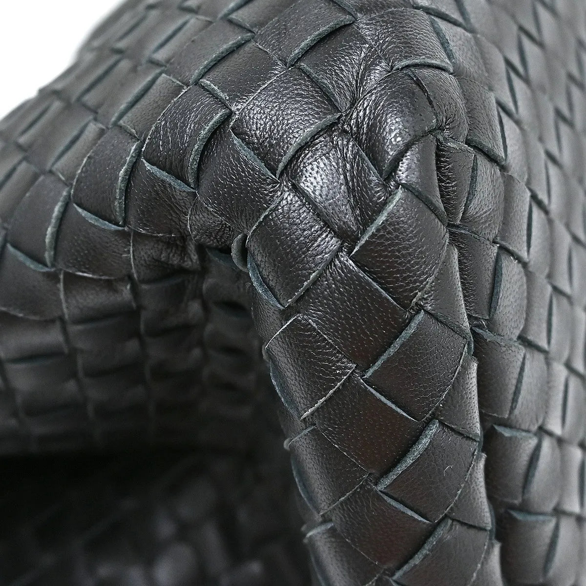 Bottega Veneta Roma Intrecciato Nappa Black Leather Handbag (Pre-Owned)