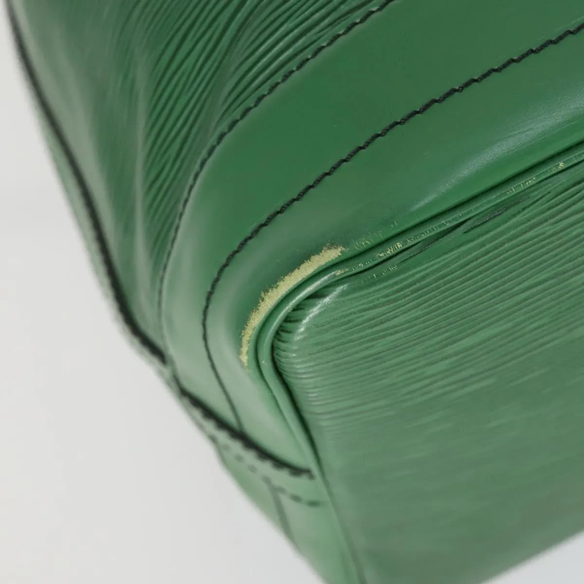 Louis Vuitton Noe Epi Leather Green Leather Shoulder Bag Bag (Pre-Owned)