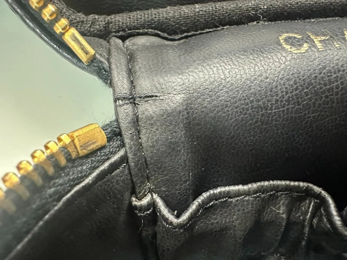 Chanel Vintage Timeless Cosmetic Case Caviar Black Leather Handbag (Pre-Owned)