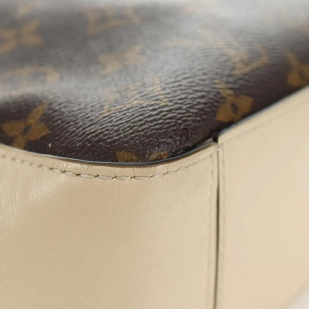Louis Vuitton Saintonge Monogram Canvas With Leather Brown Canvas Shoulder Bag Bag (Pre-Owned)