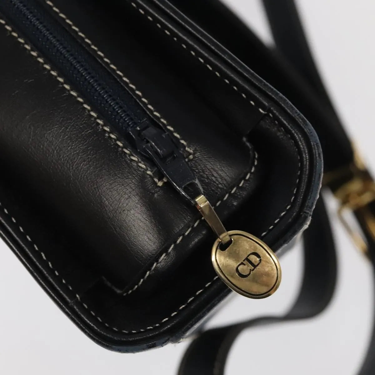 Christian Dior Vintage Leather Black Leather Shoulder Bag Bag (Pre-Owned)