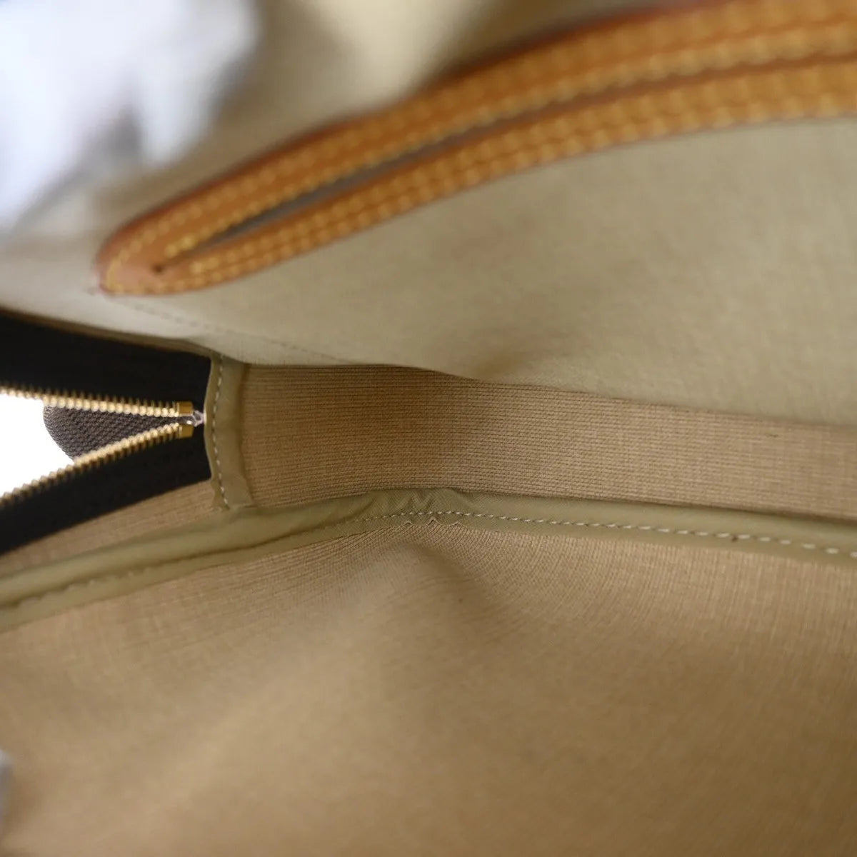 Louis Vuitton Reporter Monogram Canvas Brown Canvas Shoulder Bag Bag (Pre-Owned)