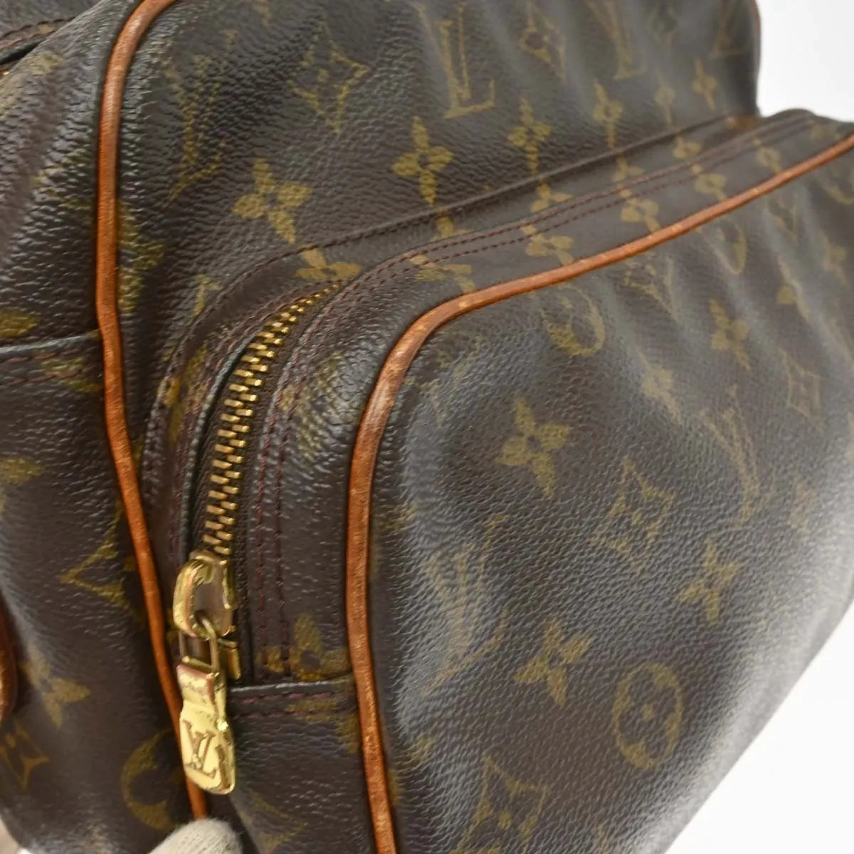 Louis Vuitton Nil Messenger Monogram Canvas Brown Canvas Shoulder Bag Bag (Pre-Owned)