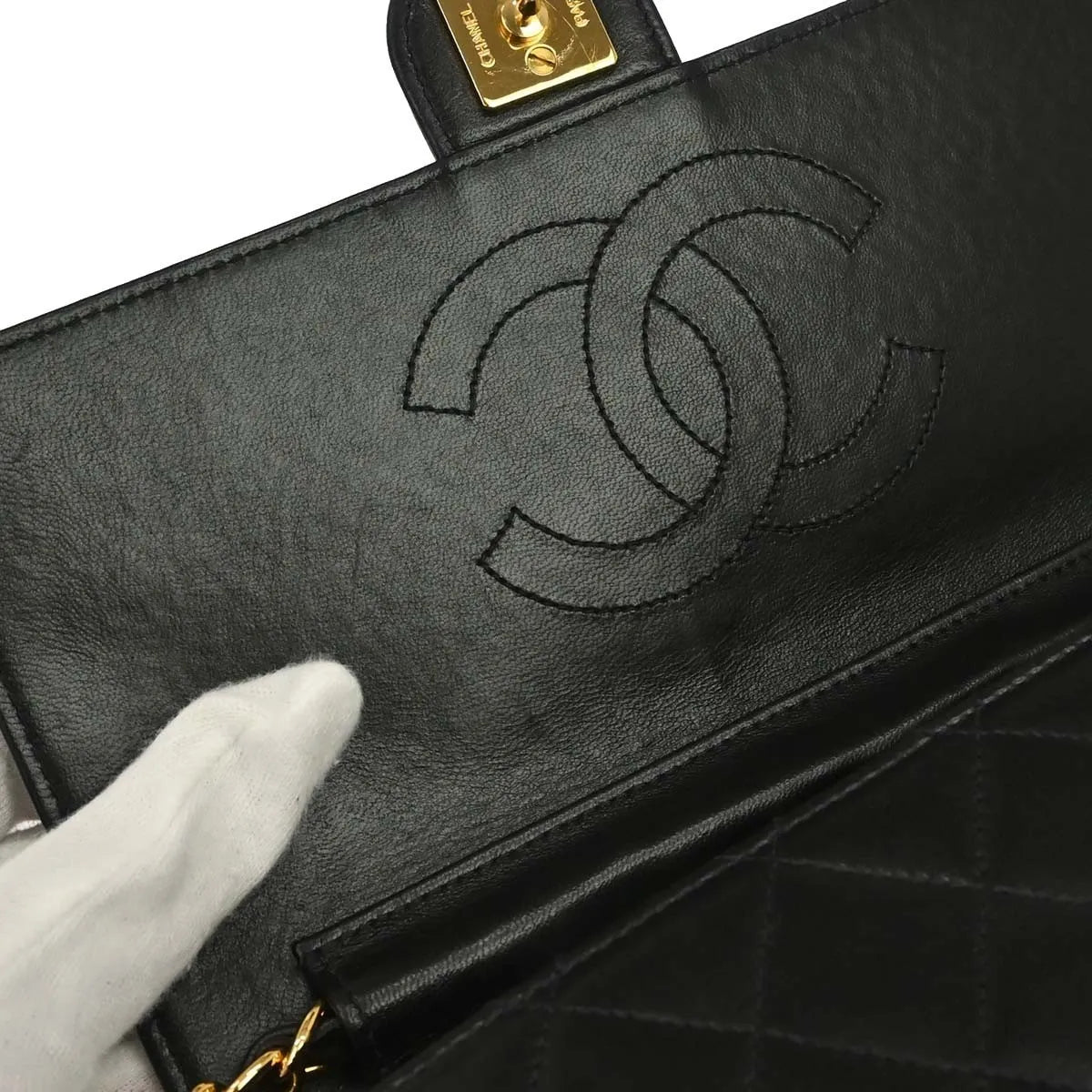 Chanel Vintage Classic Flap Quilted Lambskin Black Leather Shoulder Bag Bag (Pre-Owned)