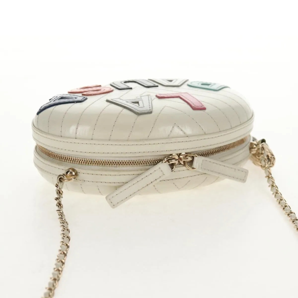 Chanel La Pausa Evening Chevron Lambskin With Applique White Leather Shoulder Bag Bag (Pre-Owned)